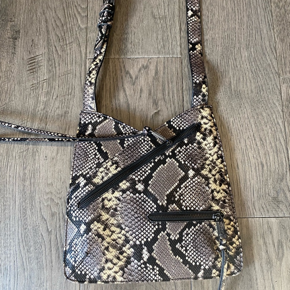 Joe’s Jeans python purse, man made materials, crossbody